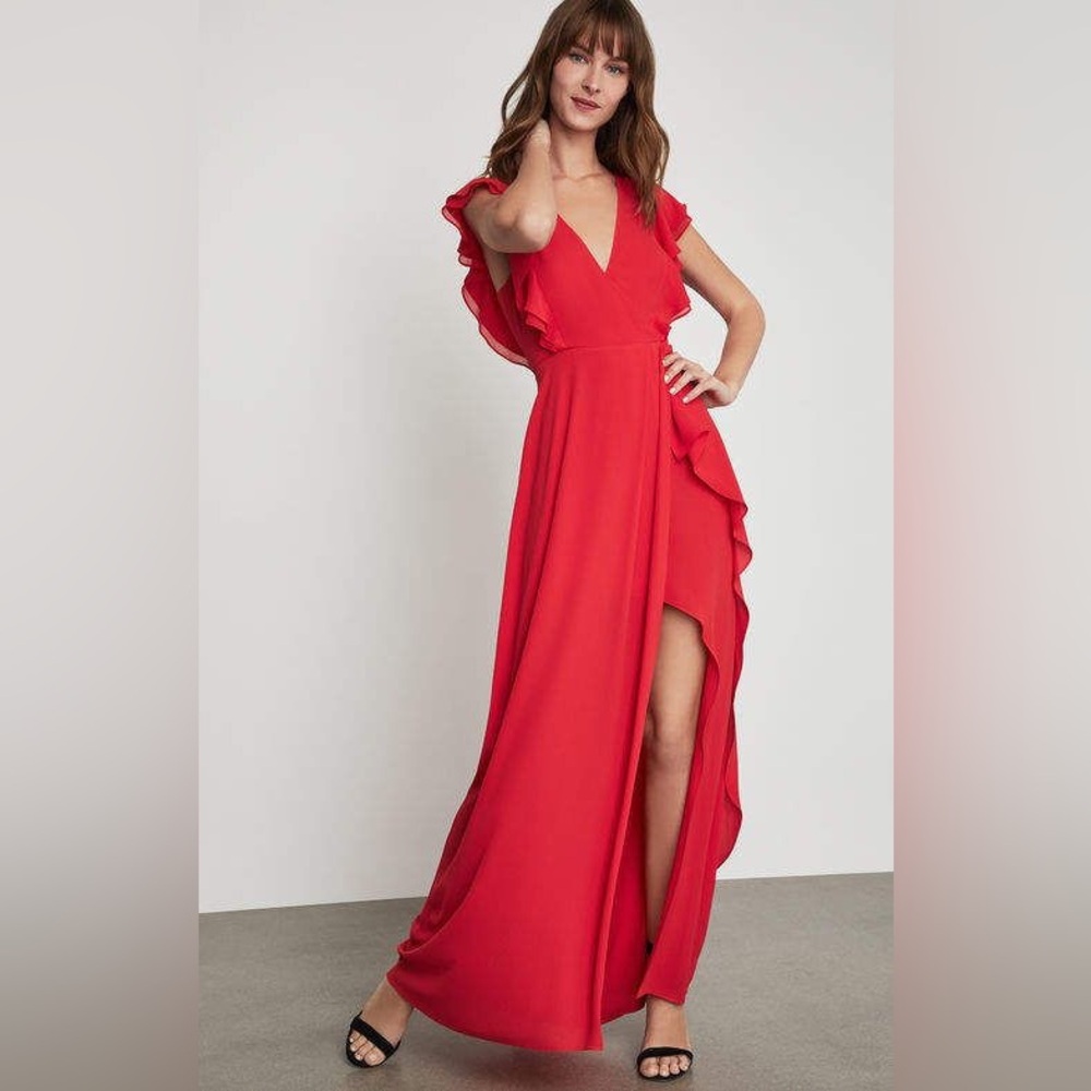 BCBGMAXAZRIA Callie Ruffled Gown
BCBG tiered gown - only worn once
Like new